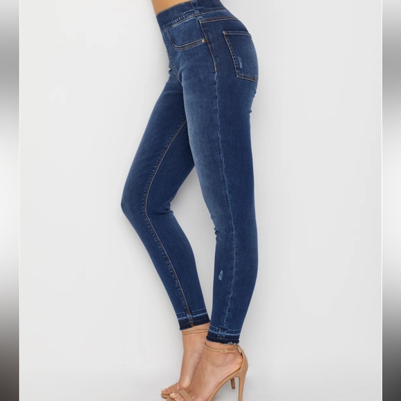 Spanx Distressed Ankle Skinny Jeans (Medium Wash) - Picture 2 of 12